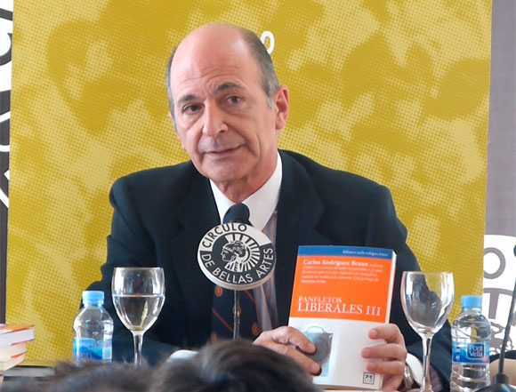 Carlos Rodríguez Braun y María Blanco, en la Feria LIBERacción 2013