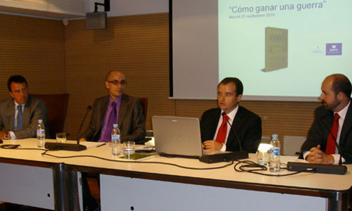 La delegación del Principado de Asturias en Madrid acoge la presentación del libro «Cómo ganar una guerra»