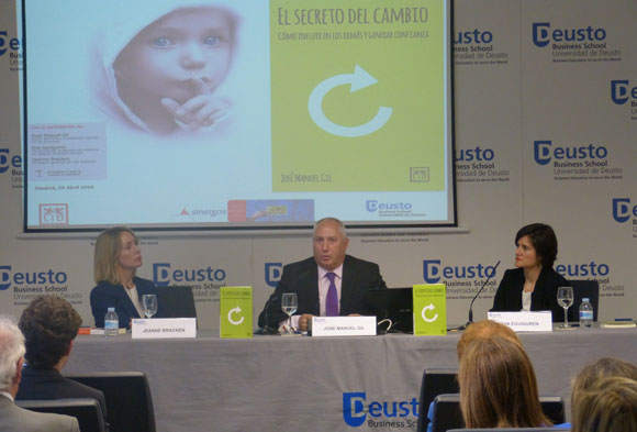 Presentación del libro El secreto del cambio, en Deusto